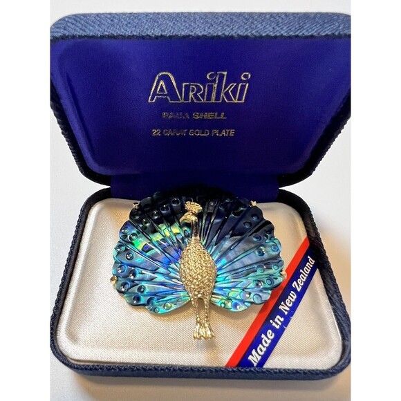22ct Gold Plated Peacock Shell Brooch Ariki Paua New Zealand - Picture 1 of 4